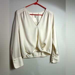 A new day women’s creamy blouse long sleeves size M